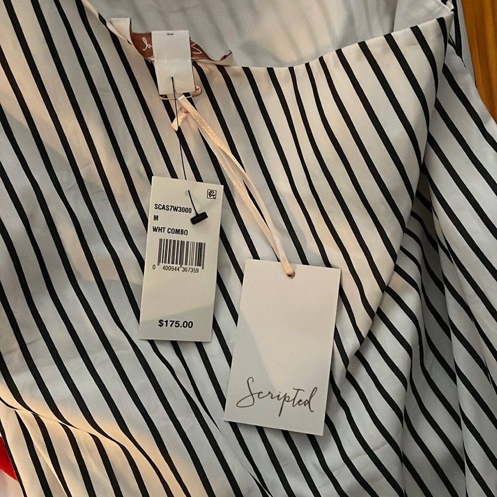 scripted m blouse nwt - Picture 3 of 4